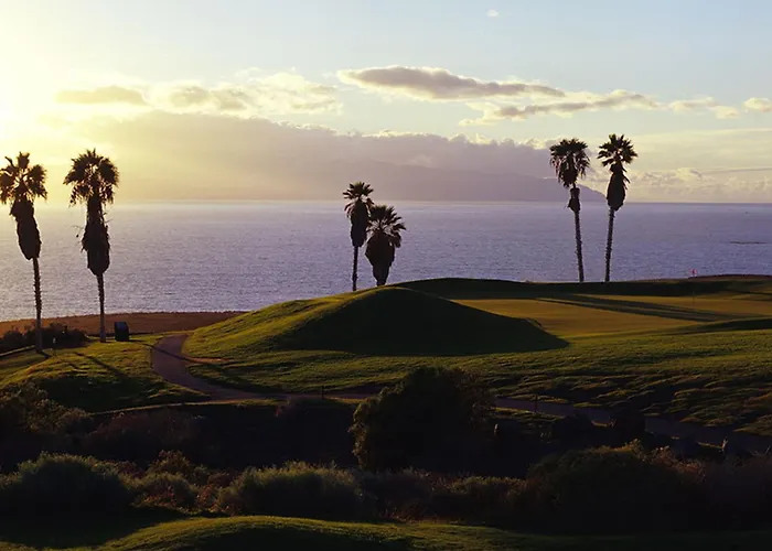 Апартаменти Tenerife Luxury Адехе