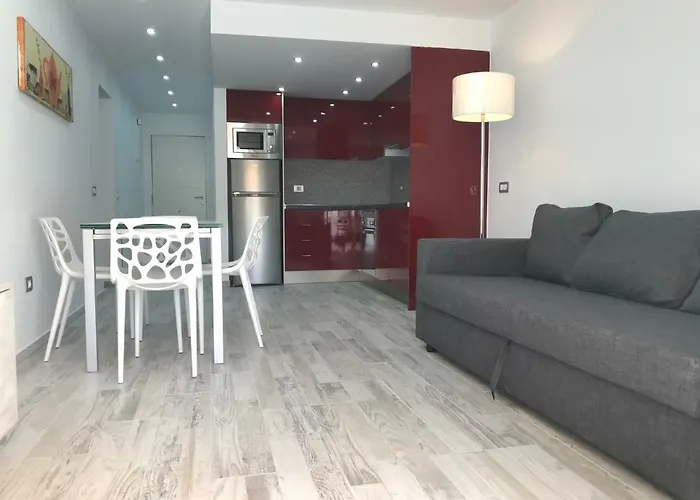 Апартаменти Tenerife Luxury Адехе